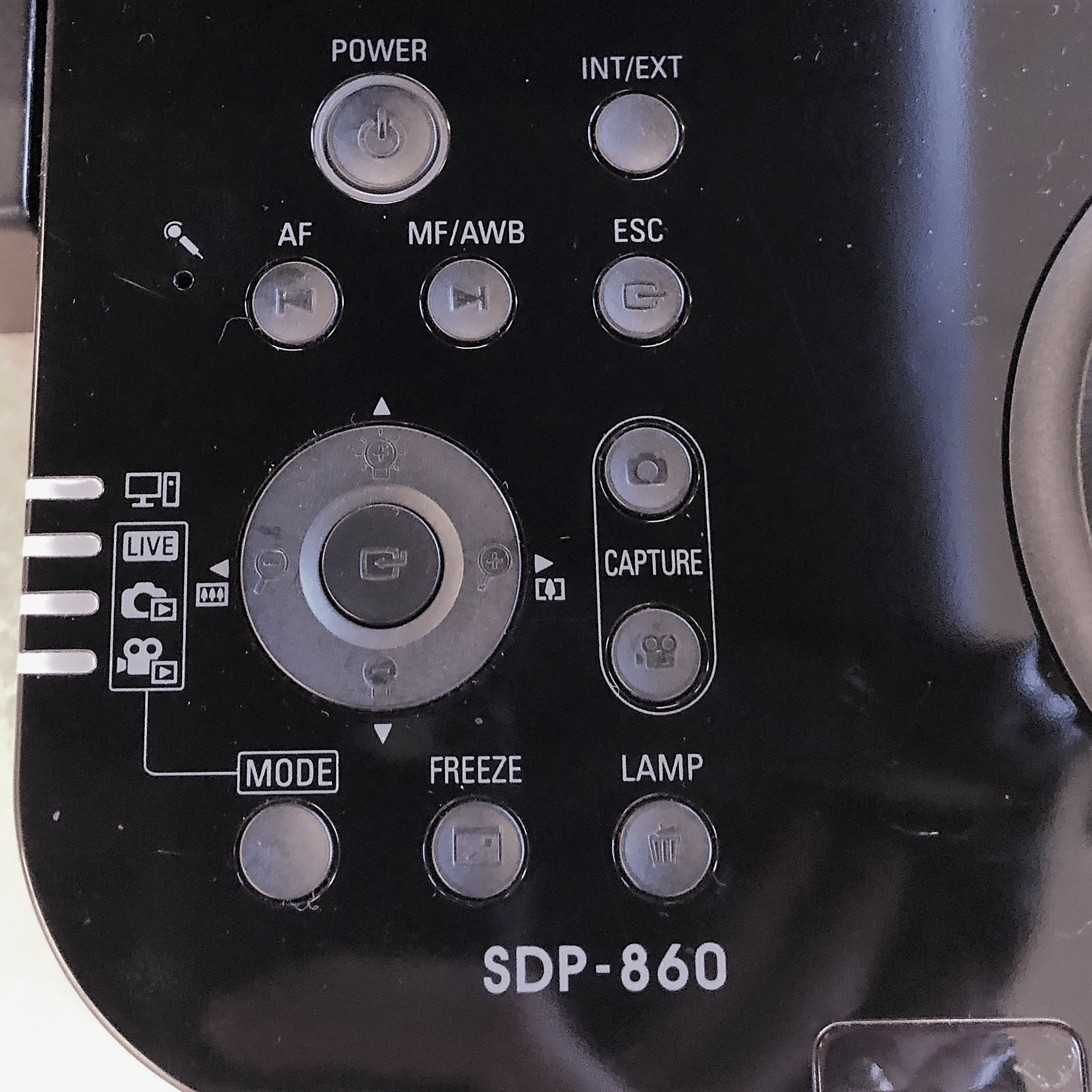 Samsung SDP-860 model document camera, zoomed in on control buttons